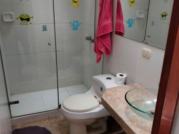 VENDO BELLA CASA EN BRISAS