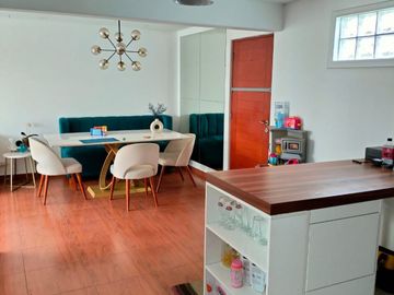 VENDO BELLA CASA EN BRISAS