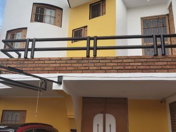 Venta casa  frente a la universidad tecnológica cerca del mercado de abastos