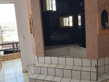 Venta casa  frente a la universidad tecnológica cerca del mercado de abastos