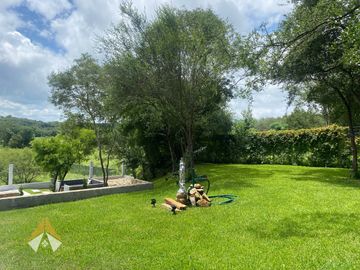 QUINTA EN VENTA EN FRACCIONAMIENTO PRIVADO VISTAENCINOS, MONTEMORELOS NL