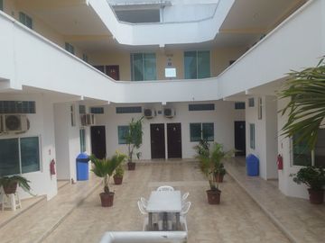 Vendo Hotel Tonsupa Frente Al Mar Sector San Carlos, 825 m², $750.000