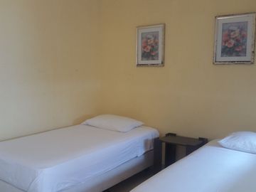 Vendo Hotel Tonsupa Frente Al Mar Sector San Carlos, 825 m², $750.000