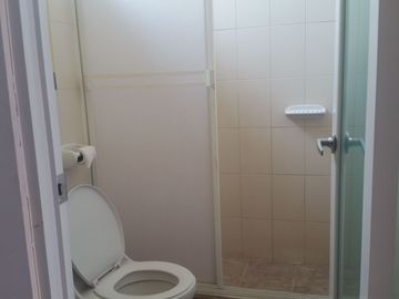 Vendo Hotel Tonsupa Frente Al Mar Sector San Carlos, 825 m², $750.000