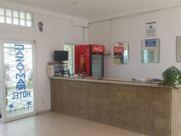 Vendo Hotel Tonsupa Frente Al Mar Sector San Carlos, 825 m², $750.000