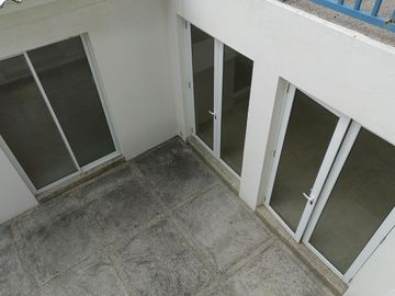 Casa de venta en la Urbanización Bahía Muyuyo, Villamil Playas, 2 plantas.