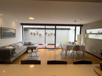 VENTA - AMPLIA SUITE QUITEÑO LIBRE