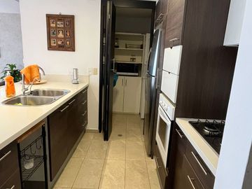 VENTA - AMPLIA SUITE QUITEÑO LIBRE