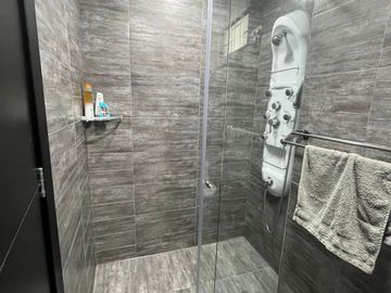 VENTA - AMPLIA SUITE QUITEÑO LIBRE
