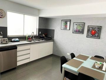 VENDO DÚPLEX EN URB. LA AURORA, MIRAFLORES