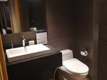 for sale condo condominium in the fort bgc taguig bonifacio global rent to own