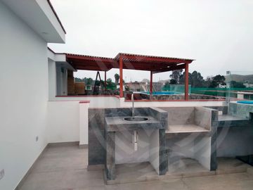 CASI DE ESTRENO!!! CASA AMOBLADA EN CONDOMINIO DE CHOCALLA KM 92.5 (CAMPO Y PLAYA)