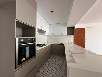 EN VENTA DEPARTAMENTO 101 DE ESTRENO EN Ca. Aster, SURCO