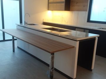 Casa con Piscina de Venta en Nayon Exclusiva Urbanizacion