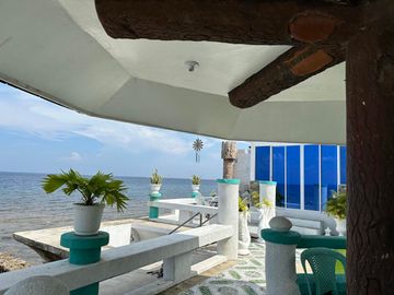 Resale Six Bedrooms Beach House with Pool Resort in Catmon