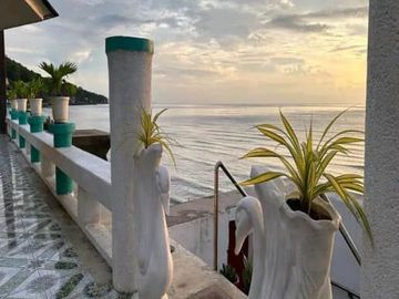 Resale Six Bedrooms Beach House with Pool Resort in Catmon