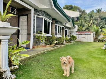 Resale Six Bedrooms Beach House with Pool Resort in Catmon