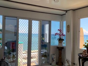 Resale Six Bedrooms Beach House with Pool Resort in Catmon