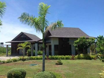 For Sale Pre- Selling 3 Bedroom 2 Storey Vacation/Retirement Beach Villas in Danao City, Cebu