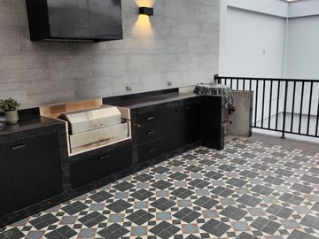Moderna y amplia casa en alquiler en Jr Trujillo Magdalena a unos pasos de San Isidro