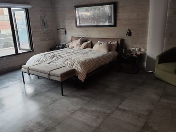 Moderna y amplia casa en alquiler en Jr Trujillo Magdalena a unos pasos de San Isidro
