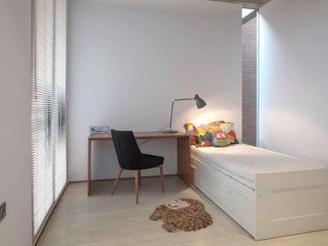 Rumah Mewah di Petukangan, 150 Meter Ke Jalan M Saidi Raya, Full Furnished