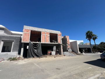 Casa en Venta R de Valle Alto