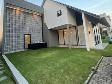 Royal Residence Organica Wiyung Sby