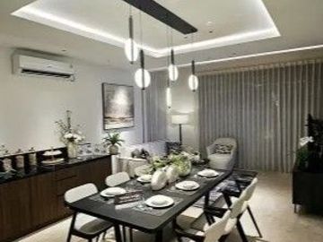 Royal Residence Organica Wiyung Sby