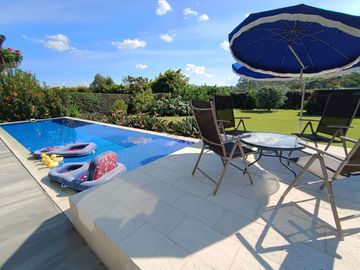 Gorgeous Home with Pool, Steam Room + Extras, Heart of llanogrande/Tablazo