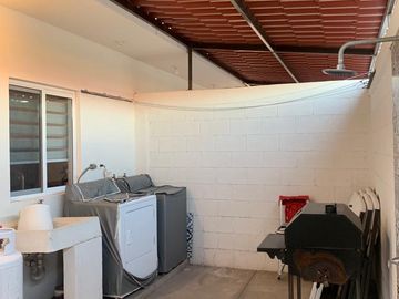 EN VENTA CONDOMINIO NUEVO A UNA CUADRA DE LA PLAYA, SAN CARLOS, SONORA.