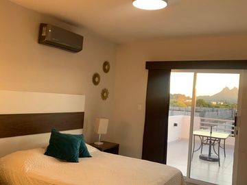 EN VENTA CONDOMINIO NUEVO A UNA CUADRA DE LA PLAYA, SAN CARLOS, SONORA.