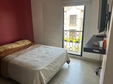 VENTA DE HERMOSA Y AMPLIA VILLA EN VIA A SAMBORONDON PRIMEROS KILOMETROS