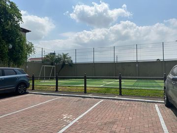 VENTA DE HERMOSA Y AMPLIA VILLA EN VIA A SAMBORONDON PRIMEROS KILOMETROS