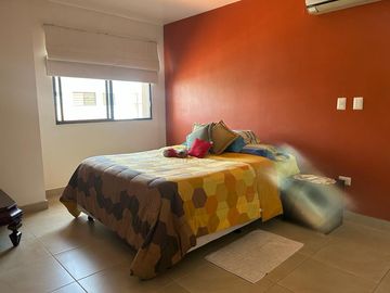 VENTA DE HERMOSA Y AMPLIA VILLA EN VIA A SAMBORONDON PRIMEROS KILOMETROS