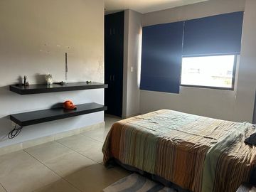 VENTA DE HERMOSA Y AMPLIA VILLA EN VIA A SAMBORONDON PRIMEROS KILOMETROS