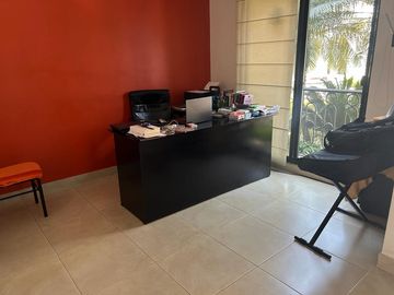 VENTA DE HERMOSA Y AMPLIA VILLA EN VIA A SAMBORONDON PRIMEROS KILOMETROS