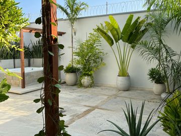 SE VENDE CASA EN EL EXCLUSIVO SECTOR DE VENECIA