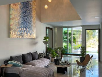 SE VENDE CASA EN EL EXCLUSIVO SECTOR DE VENECIA