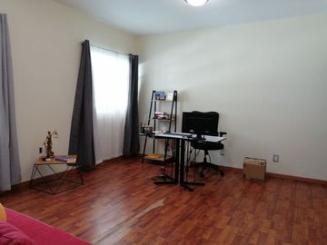 HERMOSA RESIDENCIA EN BUGAMBILIAS 2DA SECCIÓN