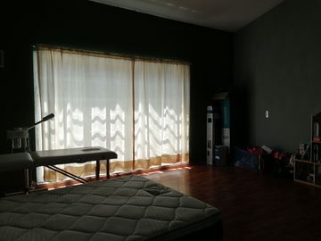 HERMOSA RESIDENCIA EN BUGAMBILIAS 2DA SECCIÓN