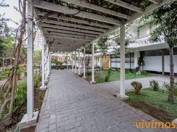 1 Dormitorio + 1 Baño en San Miguel, Metro Lo Vial.