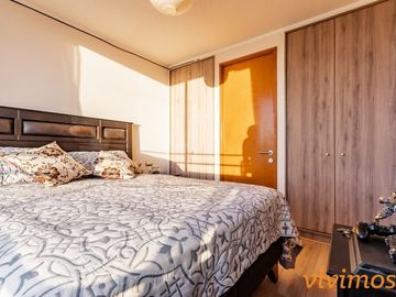 1 Dormitorio + 1 Baño en San Miguel, Metro Lo Vial.