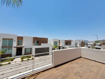 Casa en venta en La Rioja Norte Hermosillo