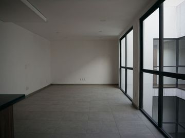 Venta Departamento Col Roma 2 Recámaras 2 Estacionamientos y Patio