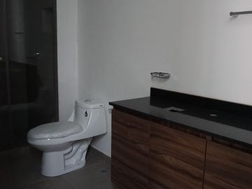 Venta Departamento Col Roma 2 Recámaras 2 Estacionamientos y Patio