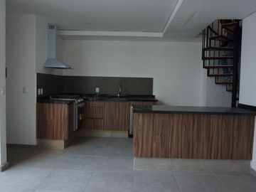 Venta Departamento Col Roma 2 Recámaras 2 Estacionamientos y Patio