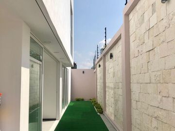 Venta exclusiva residencia en altozano con amplio terreno de 297 m