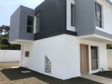 casa de venta en Portoviejo zona colon