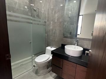 VENTA DE CASA AL NORPONIENTE EN TAMARINDOS